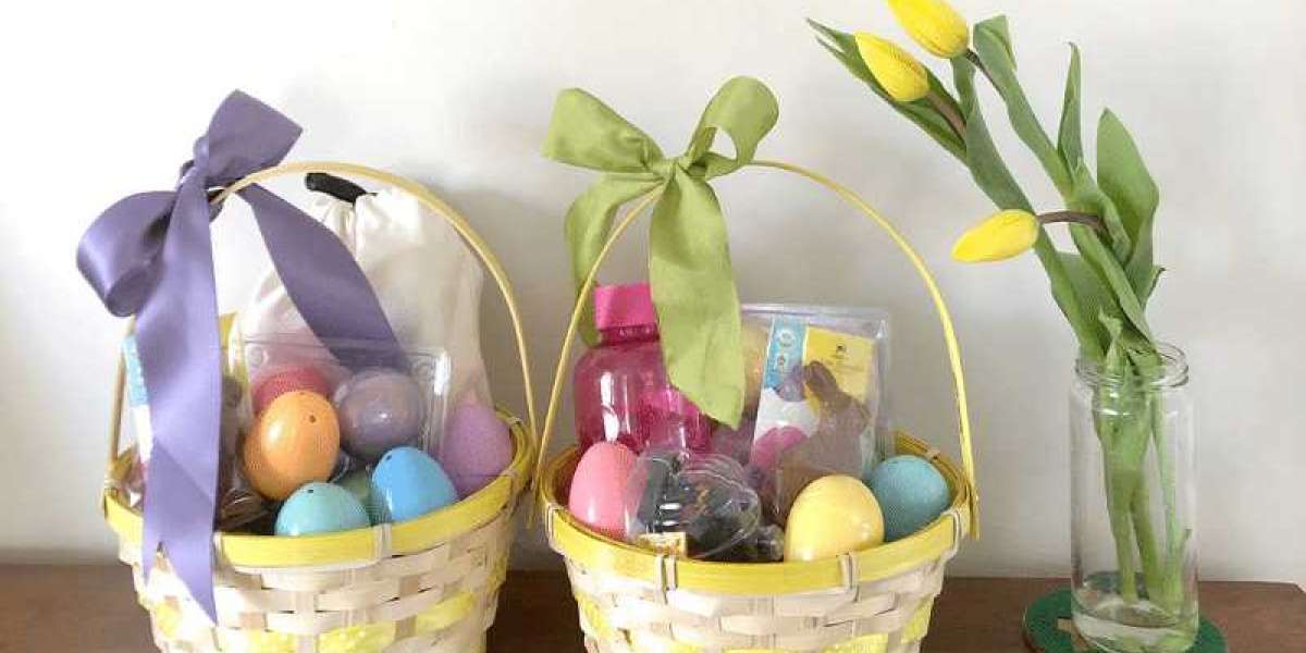 What to give for Easter to children and mom