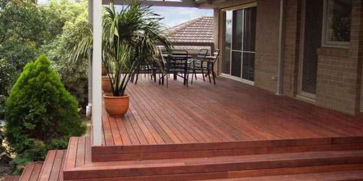 Create an outdoor living with Custom Designed Alfresco areas