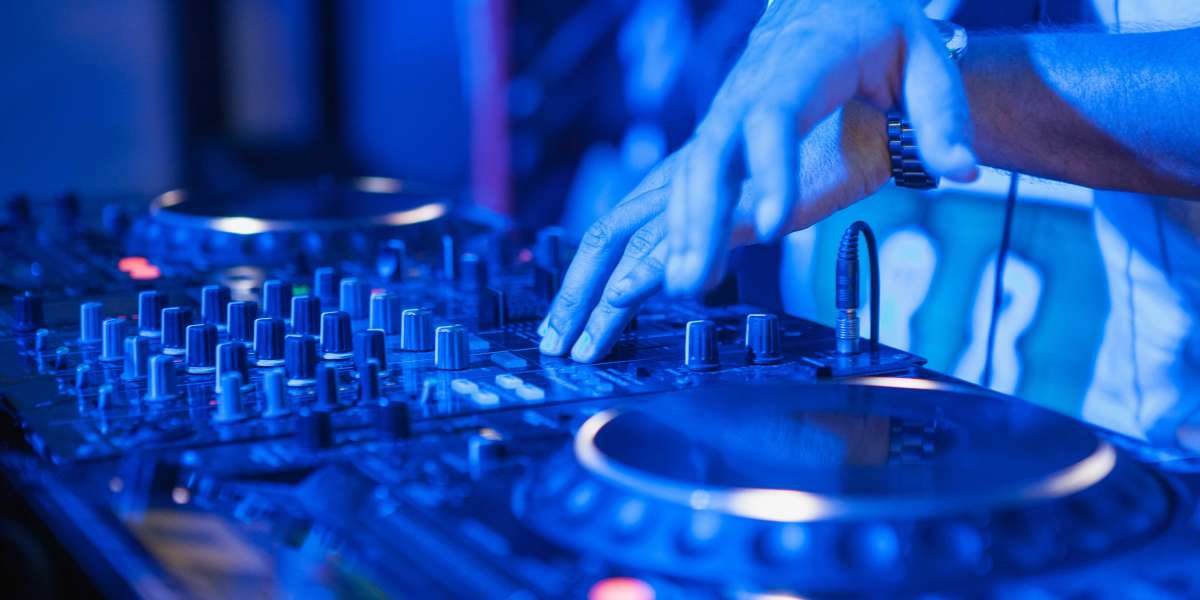 DJ Spinal Shift: Okanagan DJ Services