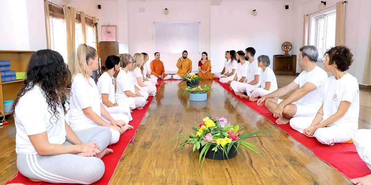 Yoga TTC in Rishikesh | Best Yoga TTC in Rishikesh | 2023