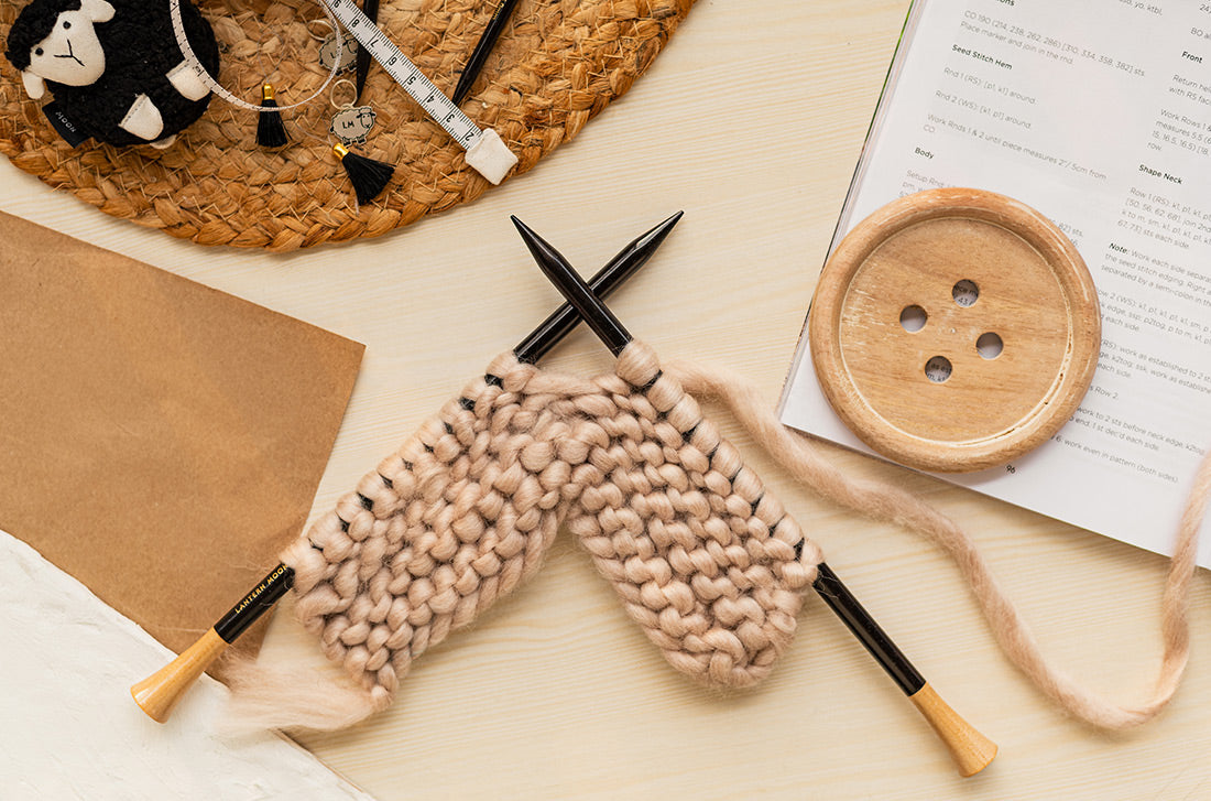 Find Your Style: English versus Continental Knitting – lanternmoon.com