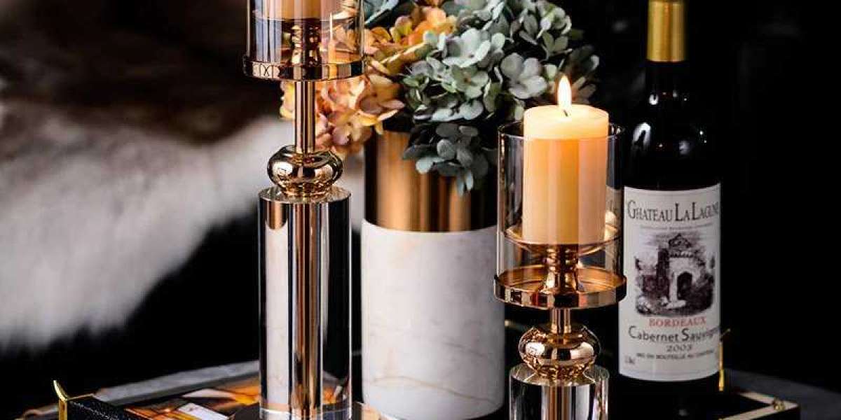 Setting the Mood: How Candle Holders Enhance Your Space