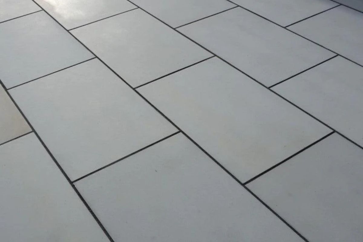 Why Single-size Paving Slabs Are the Perfect Choice for Your Patio?