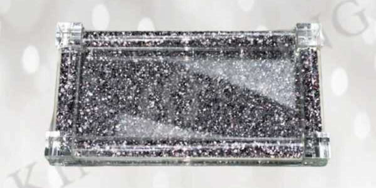The Allure of the Crushed Diamond Mini Tray: Glamour Meets Functionality