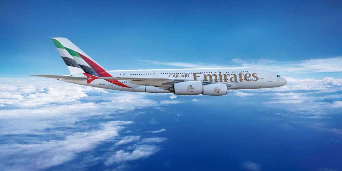 Is Emirates Airlines a 5-star airline?