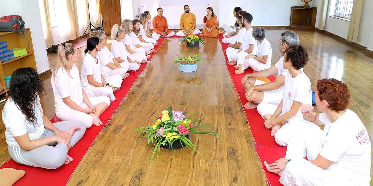 200 Hour yoga teacher training in Rishikesh