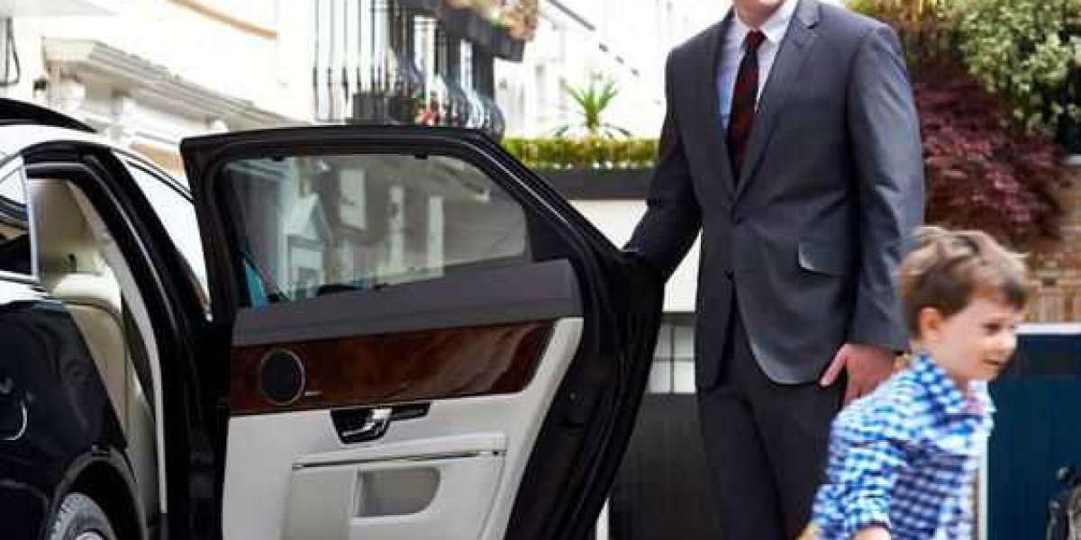 Taxi from Gatwick Airport to Portsmouth with British Car Transfer