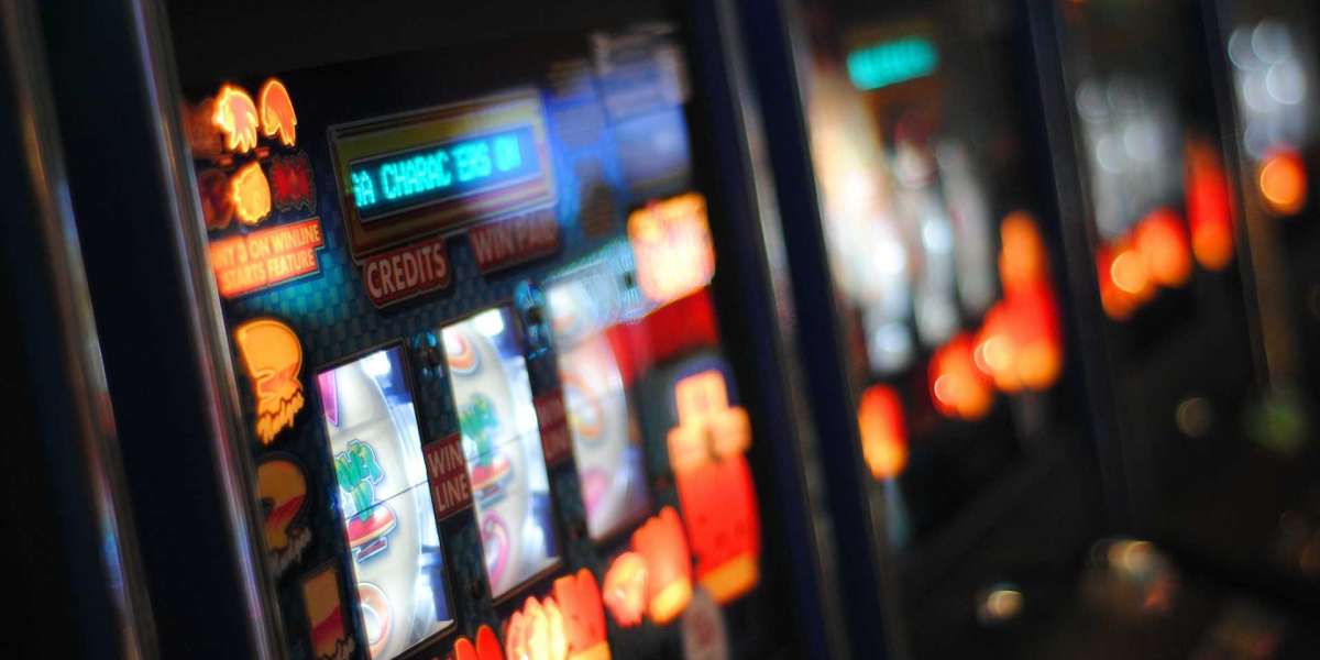 Эволюция игр с живыми дилерами в казино
