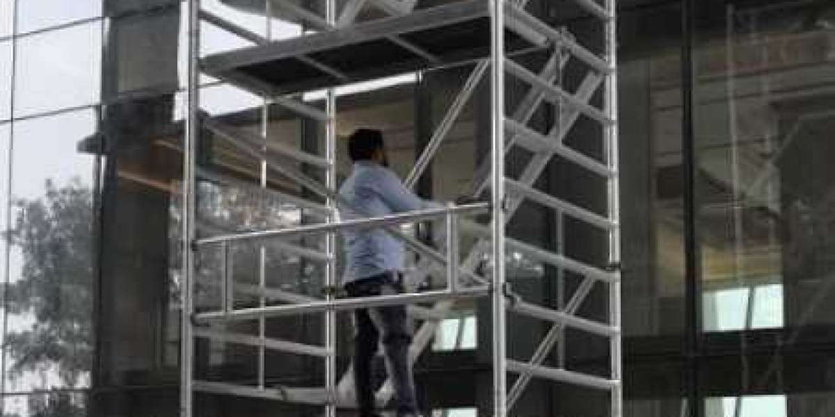 Ascend with Ease: Choosing the Right Aluminium Movable Ladder for Your Needs