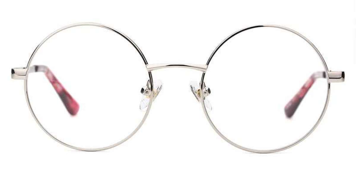 The Circle Eyeglasses Enhances The Gentle Temperament
