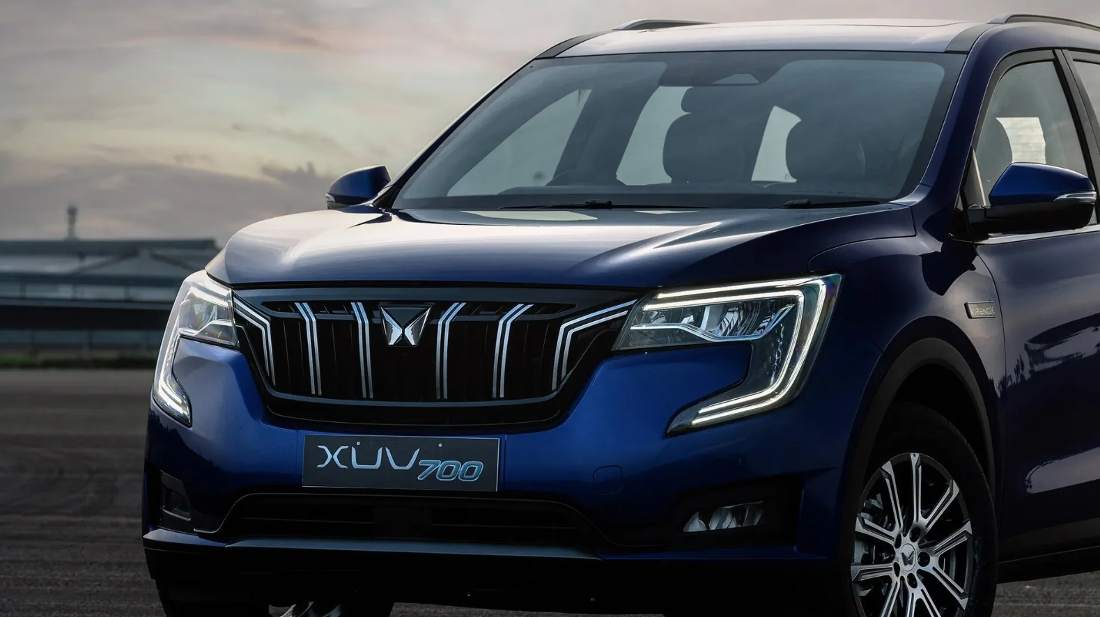 Mahindra XUV 700 Price: A Comprehensive Guide - Shaper of Light