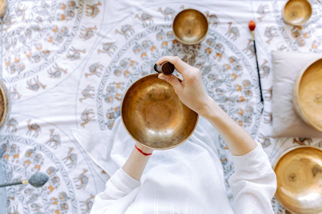 Sound Bath Meditation: How it Can Enhance Your Well-Being - ViralSocialTrends